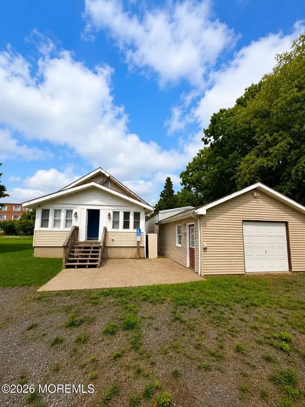332 Main Street #A, Tuckerton, NJ 08087