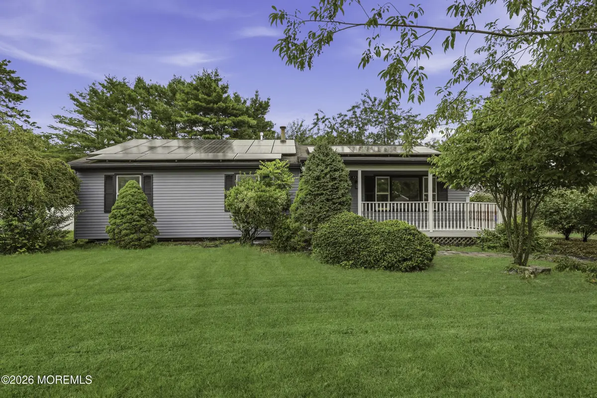 462 Champlain Street, Toms River, NJ 08757 - #1