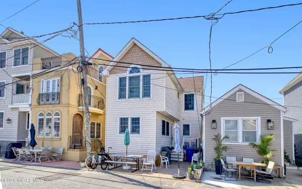 46 Rutherford Lane, Lavallette, NJ 08735