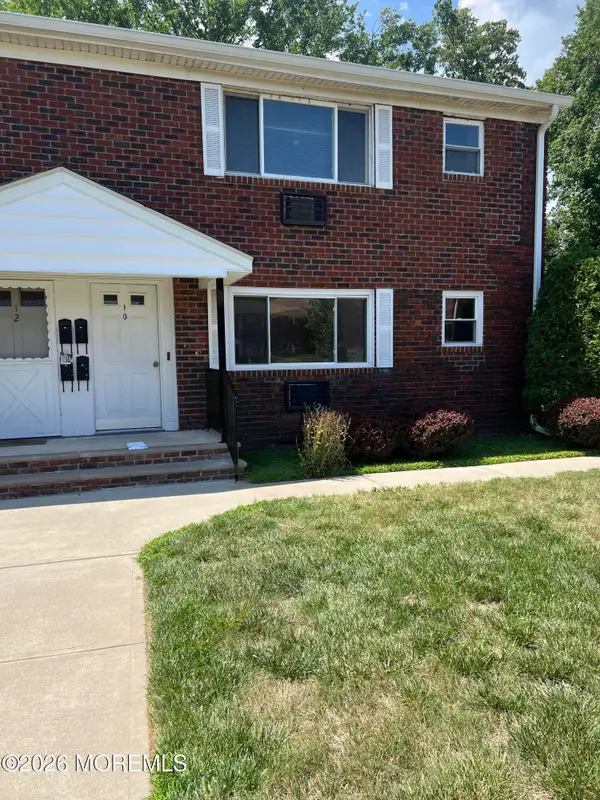 10 Juniper Lane #10 A, Eatontown, NJ 07724