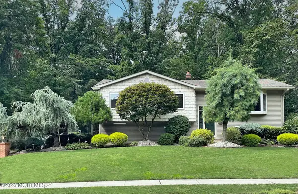18 Ned Drive, Matawan, NJ 07747