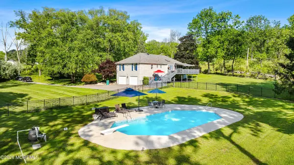 97 Beacon Hill Road, Califon, NJ 07830