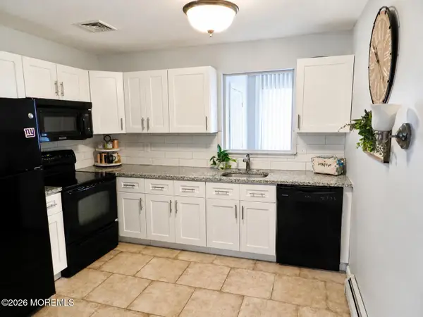 2201 Mount Hope Lane, Toms River, NJ 08753