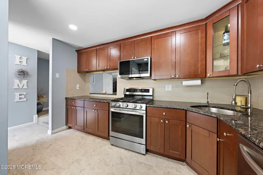 344 Constitution Circle, North Brunswick, NJ 08902 - #3
