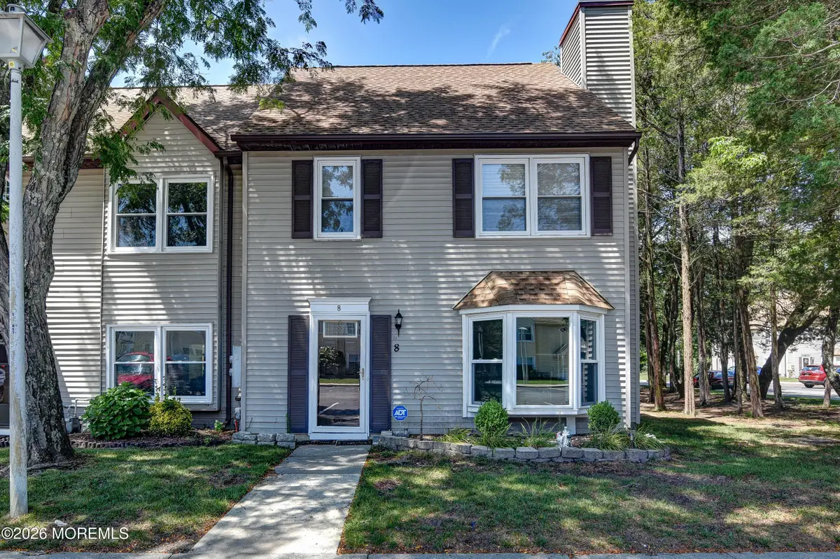 8 Colonial Court, Jackson, NJ 08527 - #1
