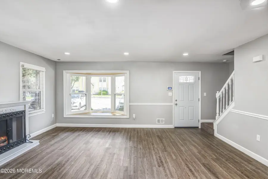 8 Colonial Court, Jackson, NJ 08527 - #3