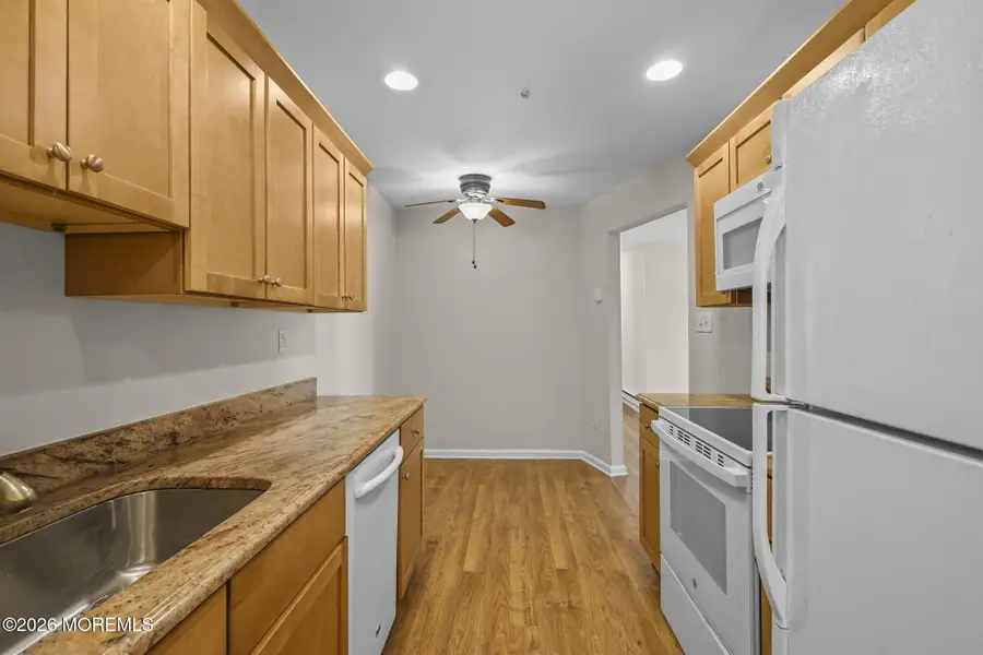 78 Overlook Way #E, Manalapan, NJ 07726 - #3
