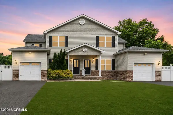 12 Sanford Street, Manalapan, NJ 07726