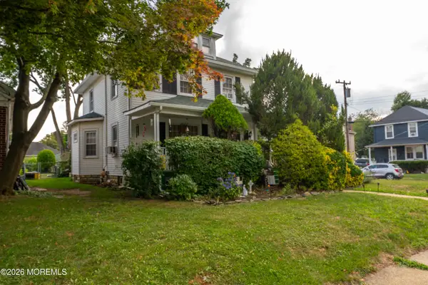 22 Club Place, Freehold, NJ 07728