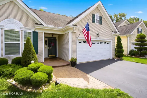 38 Marlow Drive, Jackson, NJ 08527