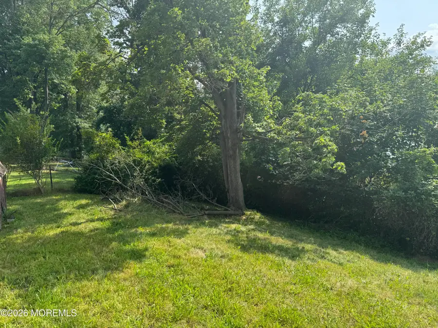 11 Dorset Drive, Ewing, NJ 08618 - #3