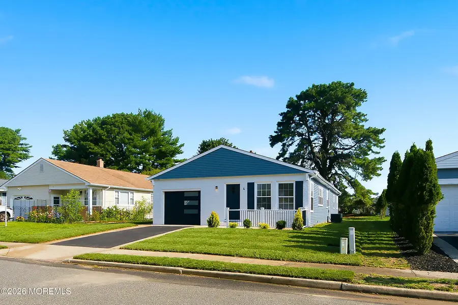 4 Pebble Beach Court, Toms River, NJ 08757 - #3
