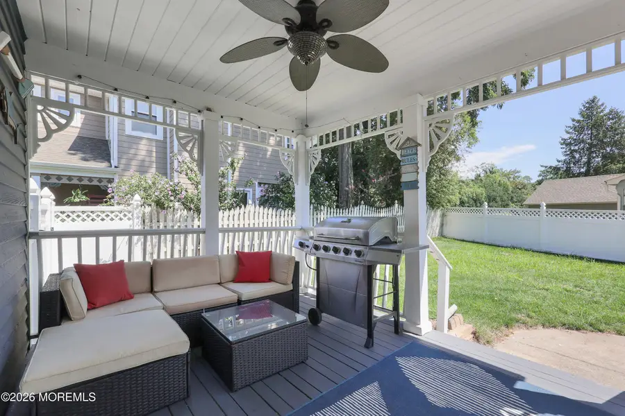 9 Sarah Court, Matawan, NJ 07747 - #3