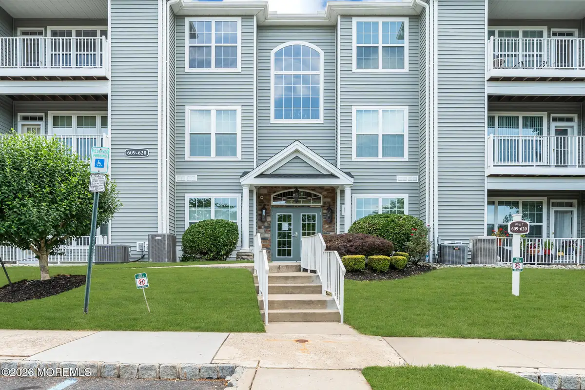 620 Saint Andrews Place, Manalapan, NJ 07726 - #1