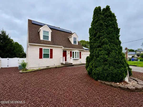 1901 Teakwood Road, Toms River, NJ 08753