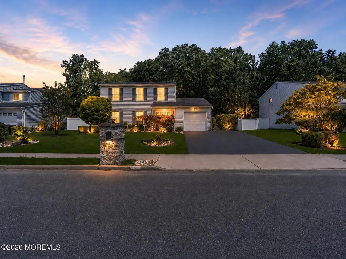 8 Honeysuckle Way, Howell, NJ 07731 - #1