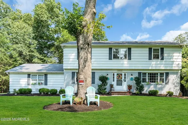 16 Millpond Lane, Colts Neck, NJ 07722