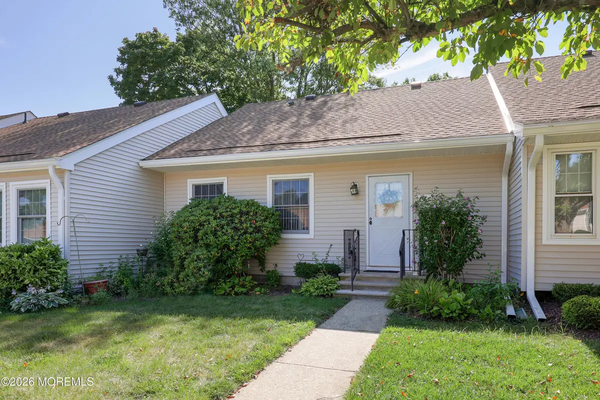 136 Rigi Strasse #C, Freehold, NJ 07728 - #1