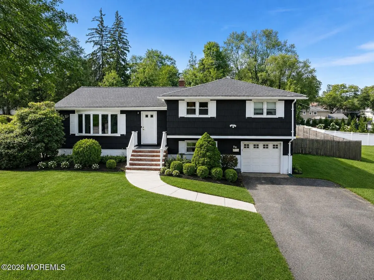 22 Tuxedo Drive, Wayne, NJ 07470 - #1