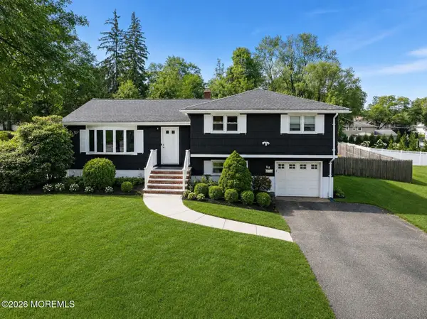 22 Tuxedo Drive, Wayne, NJ 07470