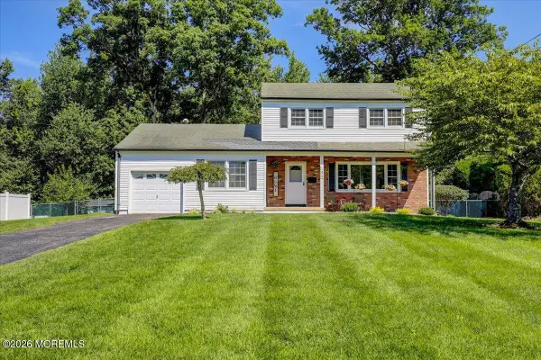 47 Tarrytown Road, Manalapan, NJ 07726