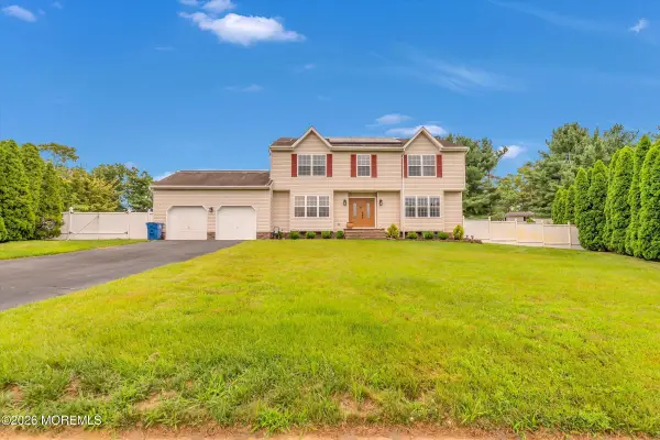 6 Rizzo Court, Howell, NJ 07731