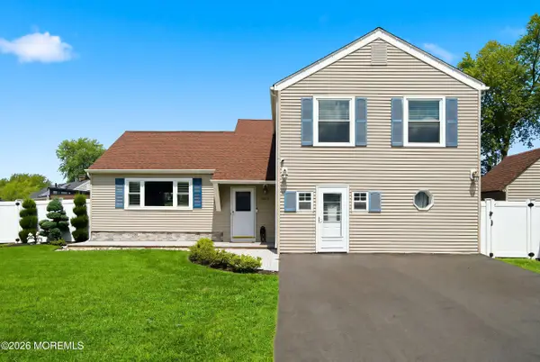 1038 Hazelwood Road, Toms River, NJ 08753