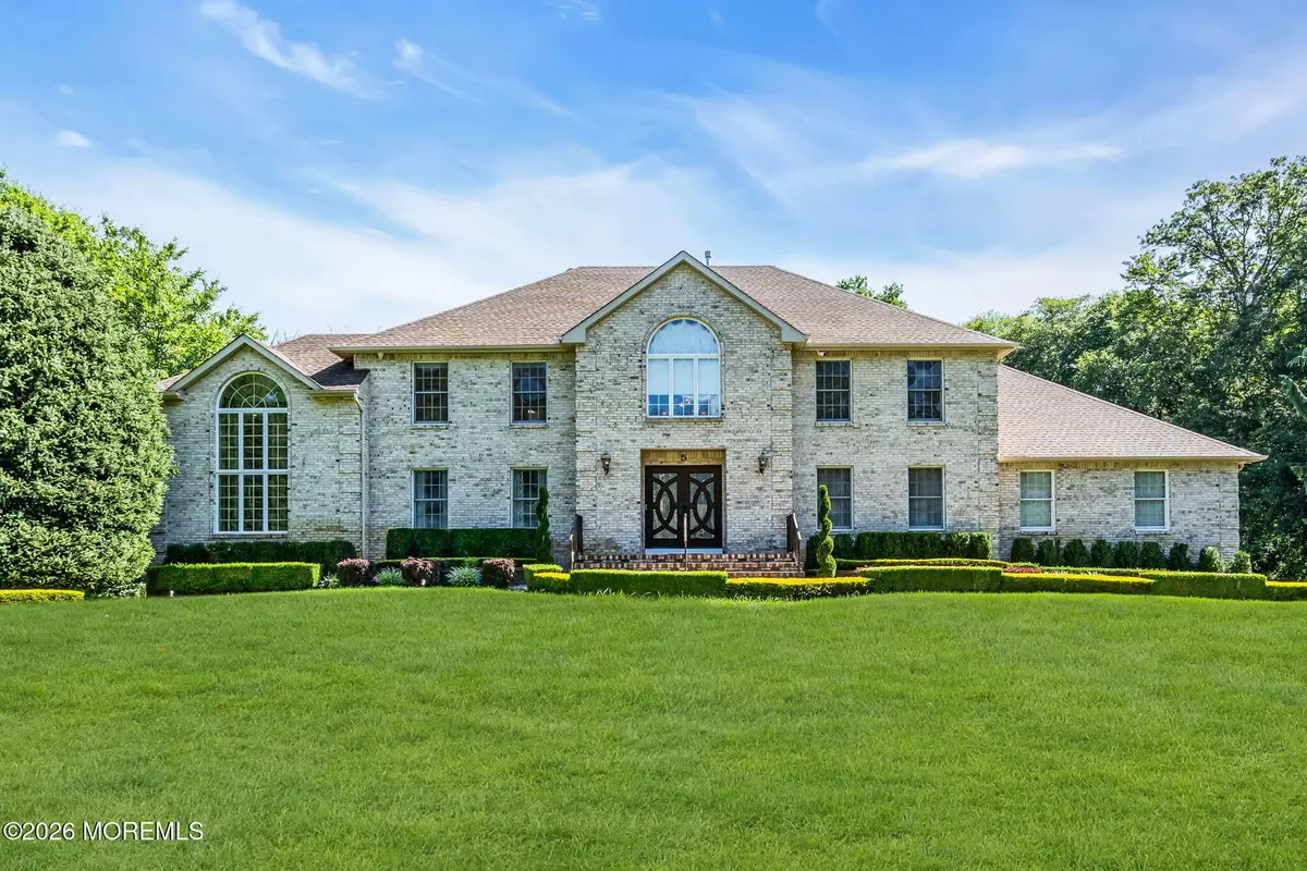 5 Shira Lane, Manalapan, NJ 07726 - #1