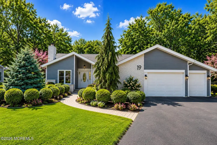 19 Killington Drive, Howell, NJ 07731 - #2