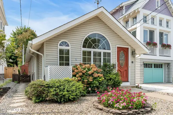 15 Ocean Avenue, Manasquan, NJ 08736