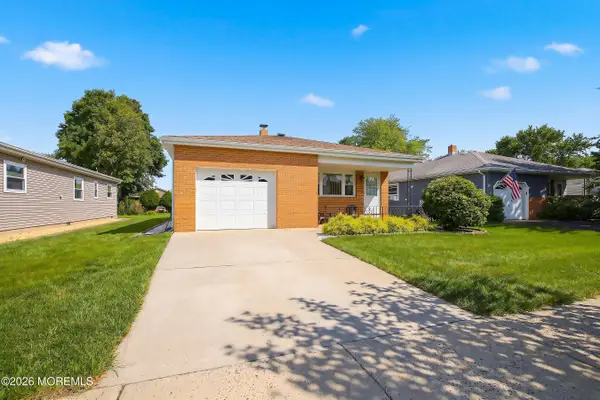 164 Bonaire Drive, Toms River, NJ 08757