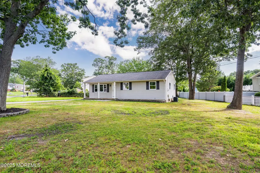 585 Fawn Drive, Toms River, NJ 08753 - #3