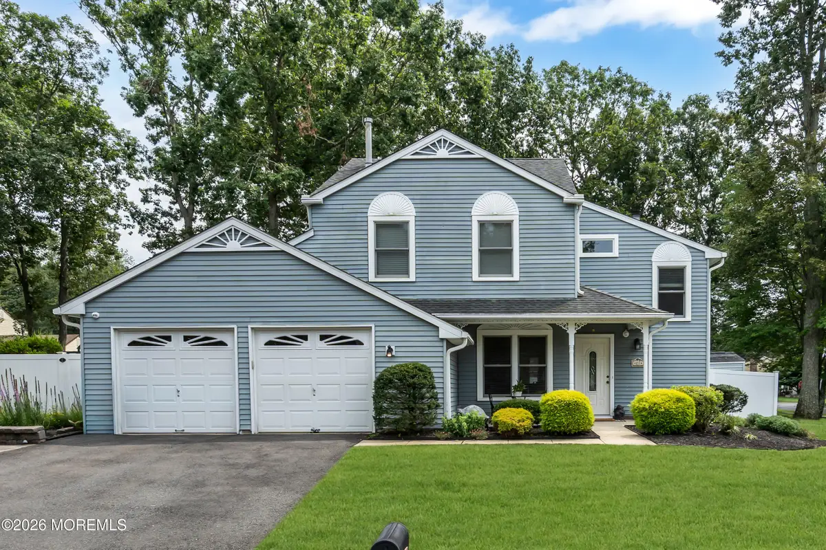 21 Concord Circle, Howell, NJ 07731 - #1