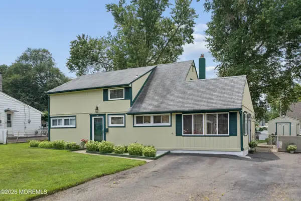 29 Pine Tree Road, Old Bridge, NJ 08857