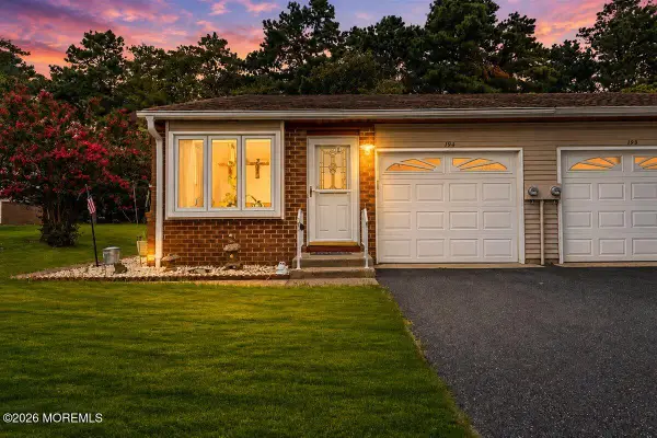 19A Maplewood Drive #52, Whiting, NJ 08759