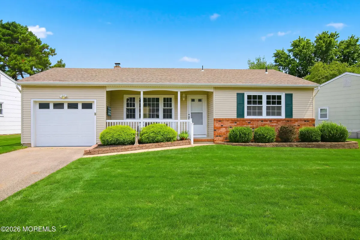 162 Castleton Drive, Toms River, NJ 08753 - #1