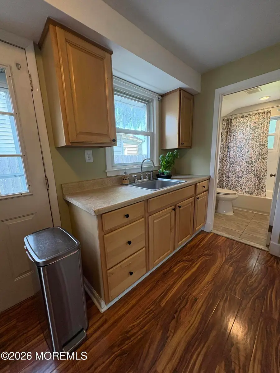 206 Hillcrest Avenue, Laurence Harbor, NJ 08879 - #3
