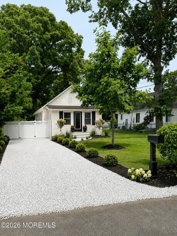 335 Elizabeth Avenue, Toms River, NJ 08753