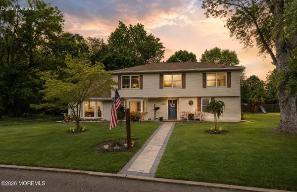 14 Carriage Road, Hazlet, NJ 07730