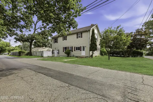484 Woodpark Drive, Brick, NJ 08723