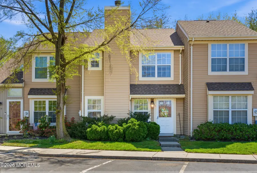 26 Alameda Court, Eatontown, NJ 07724 - #2