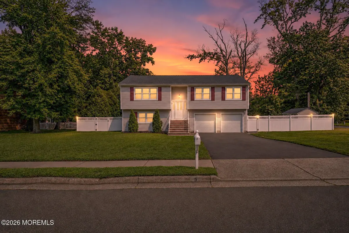 5 Sanders Drive, Middletown, NJ 07748 - #1