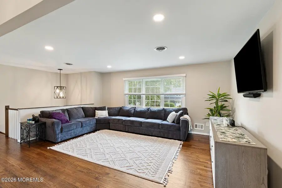 5 Sanders Drive, Middletown, NJ 07748 - #3