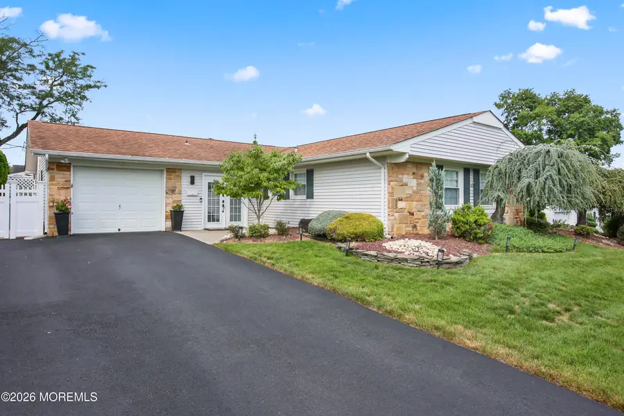 93 Idolstone Lane, Matawan, NJ 07747 - #2