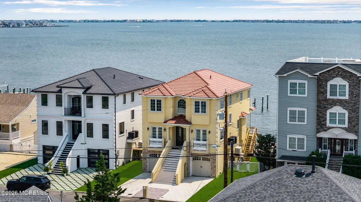 657 Bayview Drive, Toms River, NJ 08753 - #1