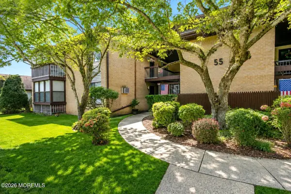 55 Amberly Drive #K, Manalapan, NJ 07726