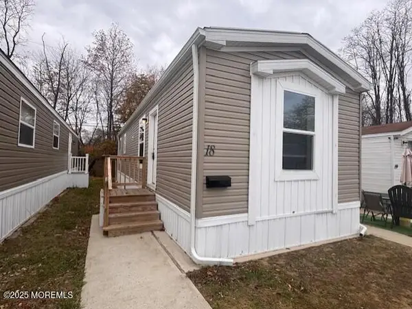 18 John Street, Hazlet, NJ 07730