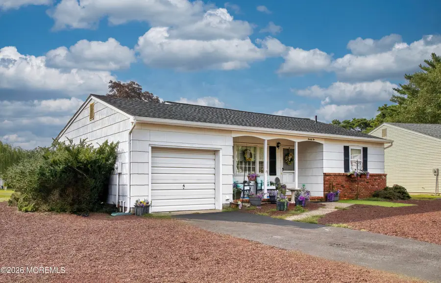 22 Brakenbury Court, Toms River, NJ 08757 - #2