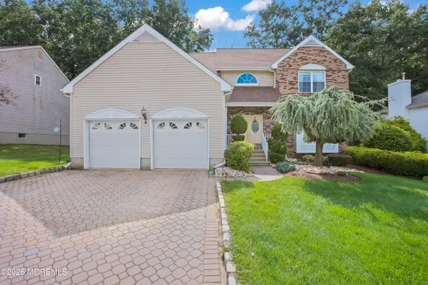 21 Angelique Court, Morganville, NJ 07751