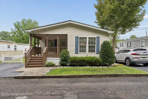 17 Village Road, Morganville, NJ 07751